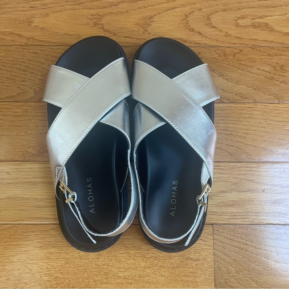 ALOHAS Marshmallow Shimmer Metallic Silver Leather Chunky Sandals Sz 39 EU - Picture 4 of 13